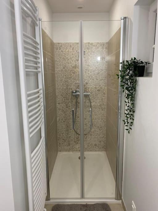 Appart Renove En Duplex Avec Terrasse Et Garage Bouleurs ภายนอก รูปภาพ